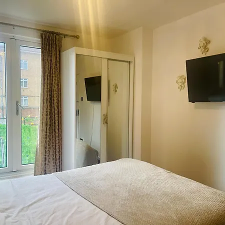 Room With Kitchen In Central London Exterior photo