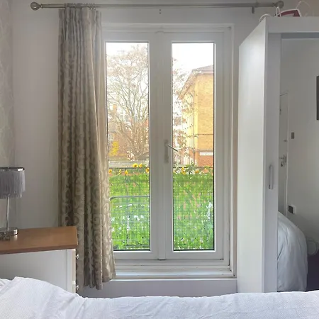 Room With Kitchen In Central London Exterior photo